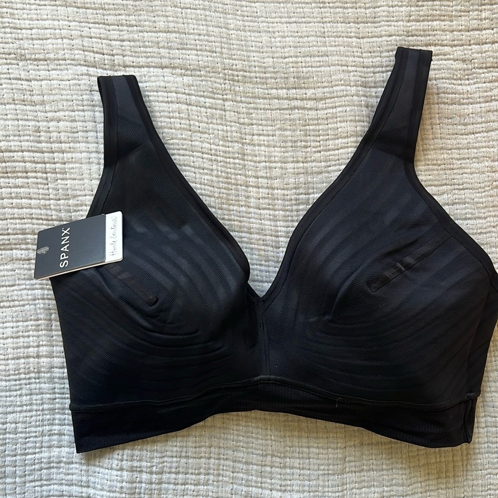 SPANX NWT MEDIUM